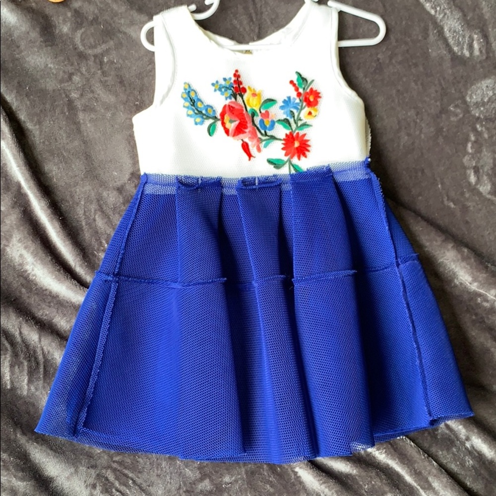 Pippa & Julie dress
